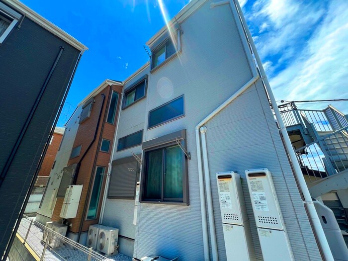 物件外観写真2　(外観写真)