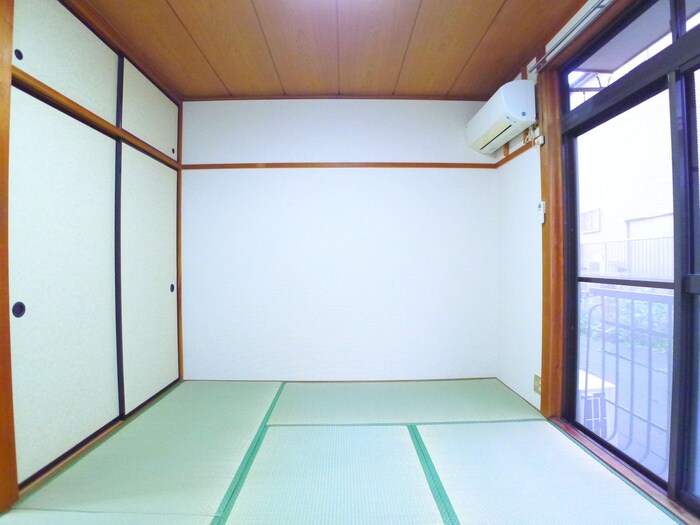 物件内観写真8　(居室)