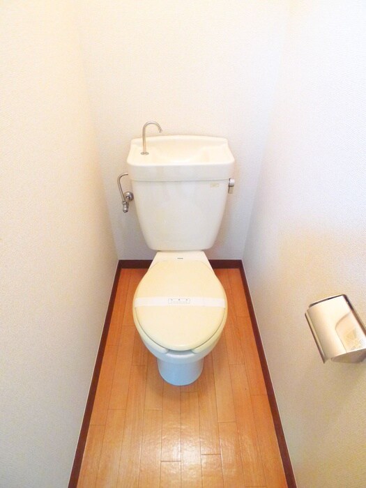 物件内観写真16　(トイレ)