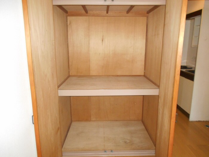 物件内観写真15　(収納)