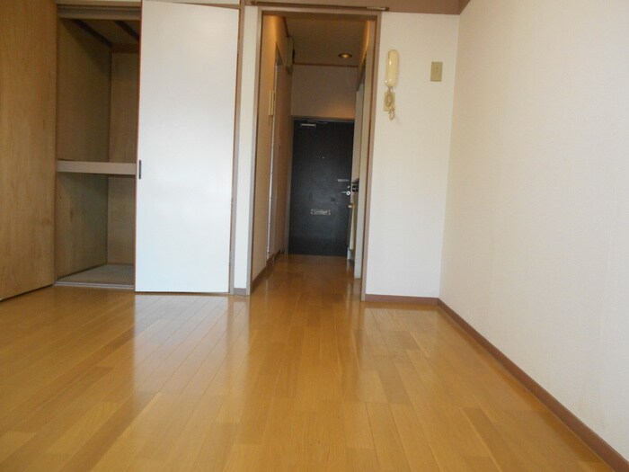 物件内観写真18　(居室)