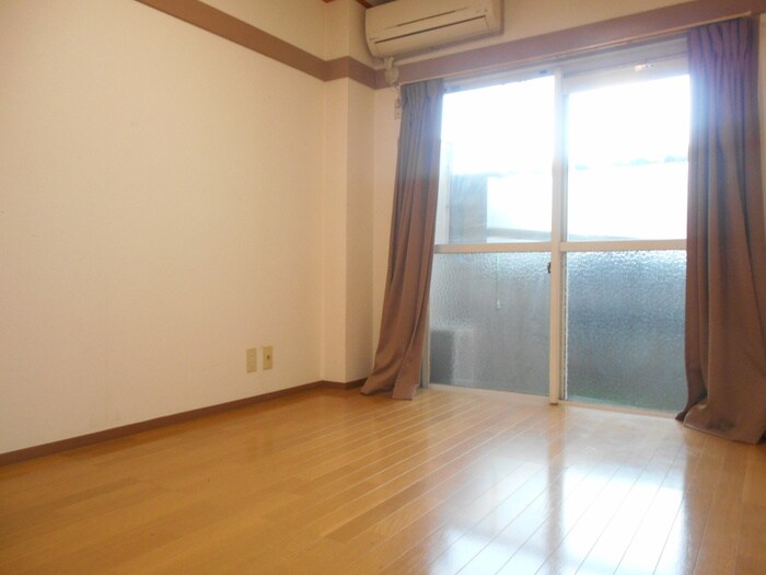 物件内観写真22　(居室)