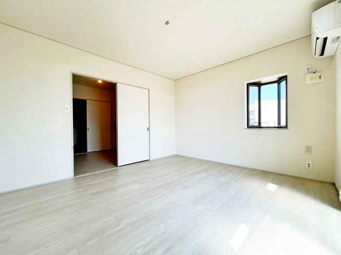 物件内観写真11　(居室)