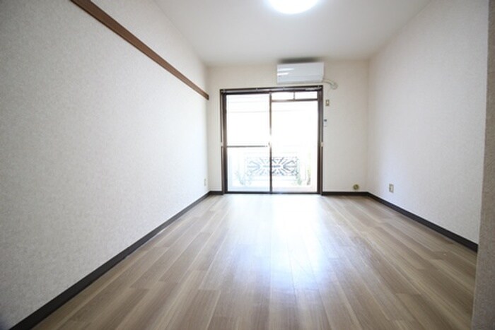 物件内観写真11　(居室)