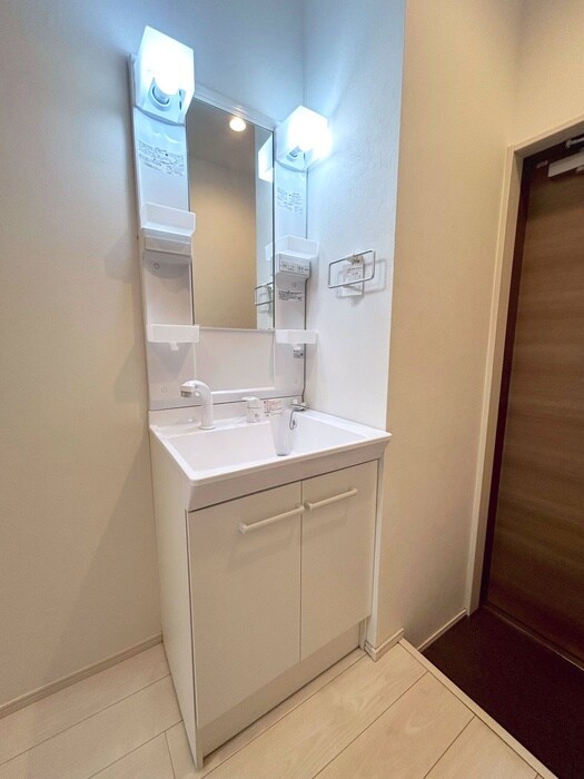 物件内観写真11　(洗面)