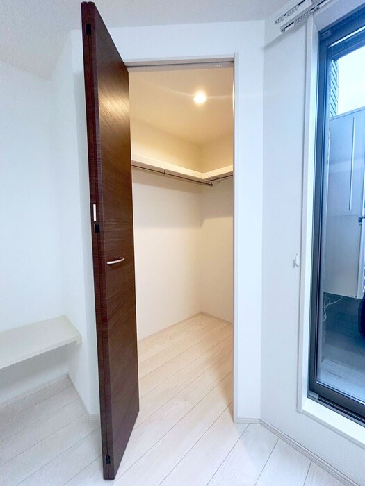 物件内観写真15　(収納)