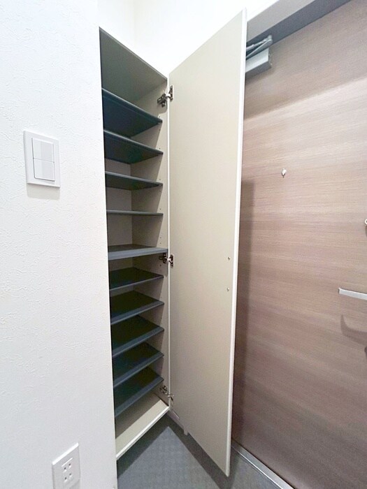 物件内観写真17　(靴箱)