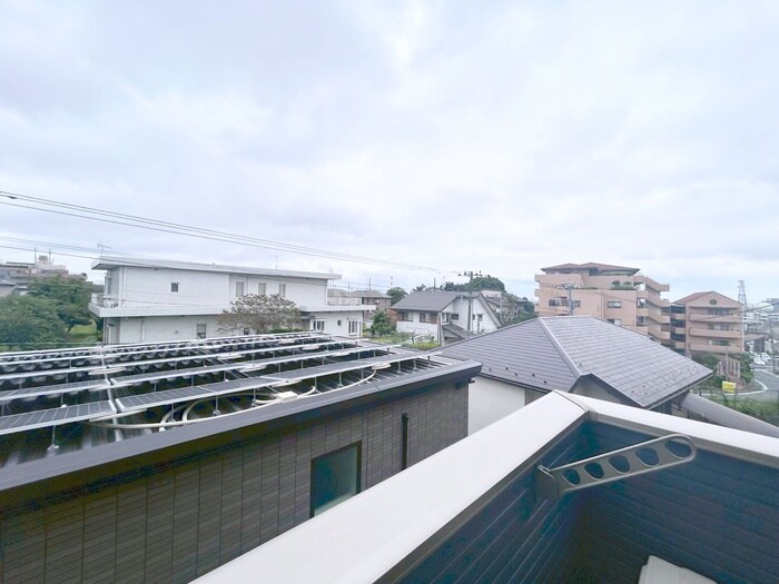 物件内観写真22　(室内からの展望)