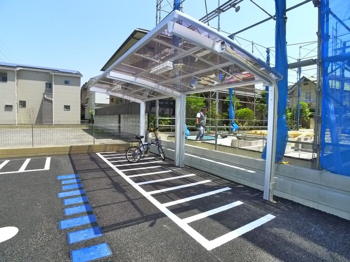 物件外観写真6　(駐輪場)