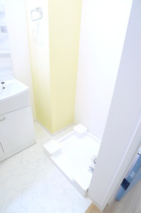 物件内観写真16　(洗濯機置場)