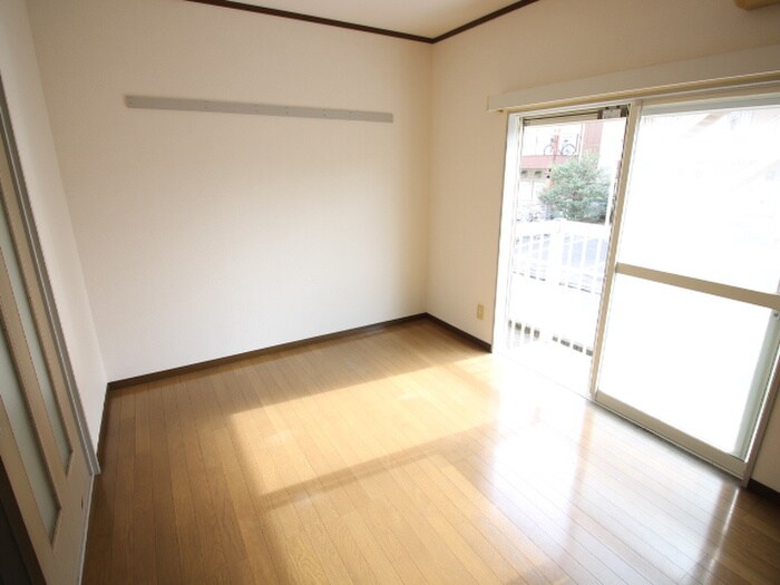 物件内観写真7　(居室)