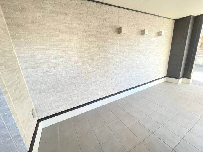 物件外観写真5　(駐輪場)