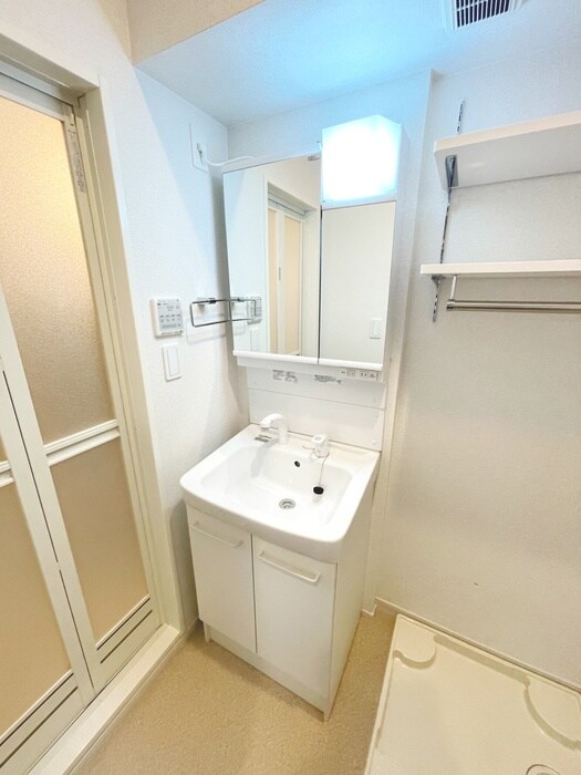 物件内観写真13　(洗面)