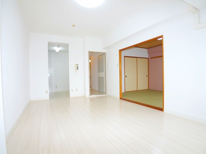 物件内観写真8　(居室)