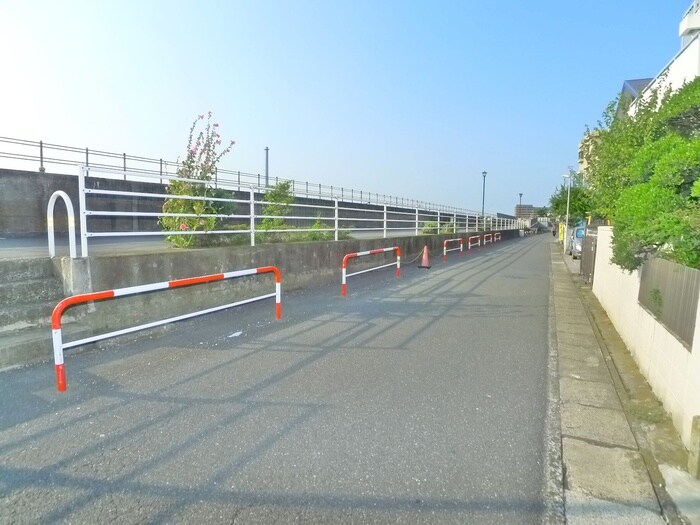 物件外観写真6　(周辺環境)