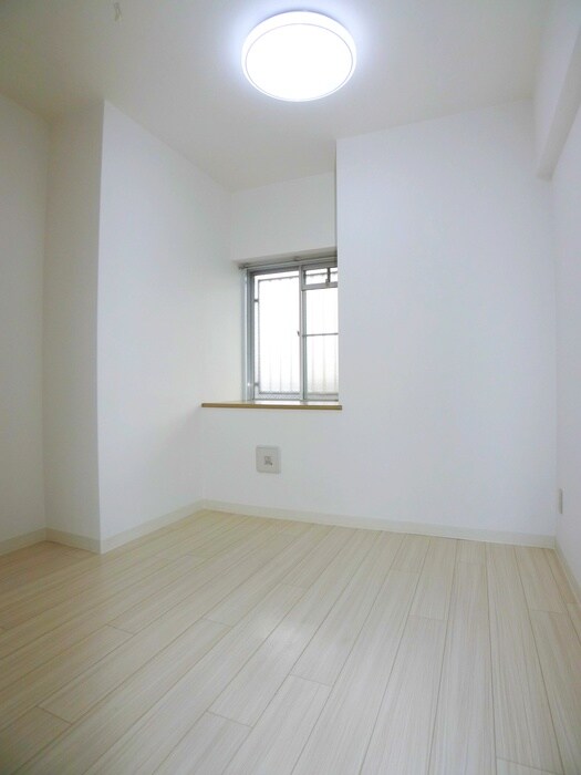 物件内観写真11　(居室)