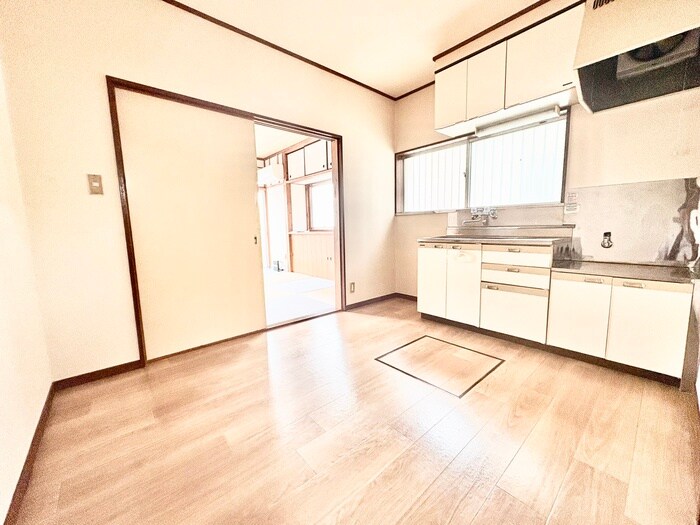 物件内観写真10　(居室)