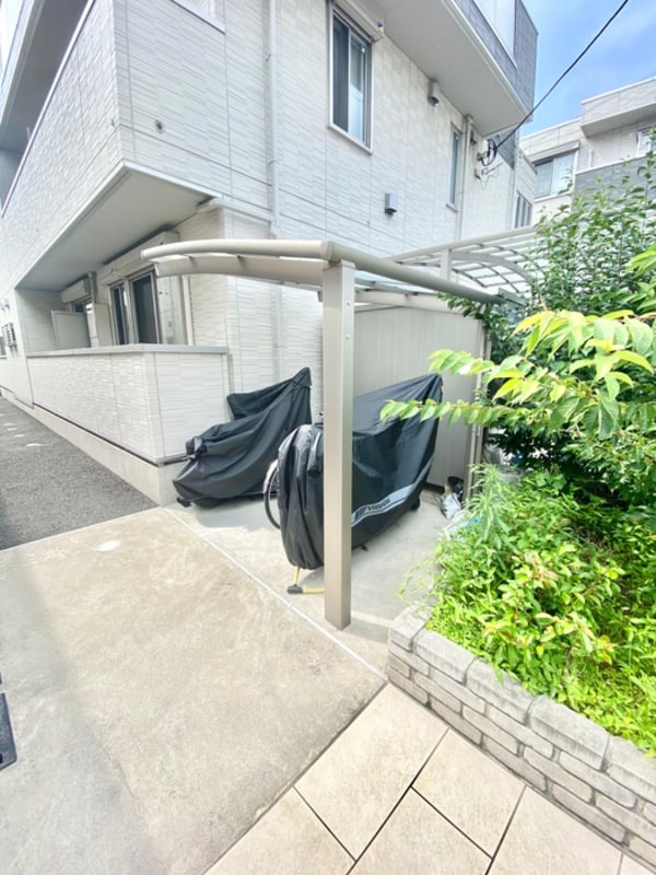 バイク置き場