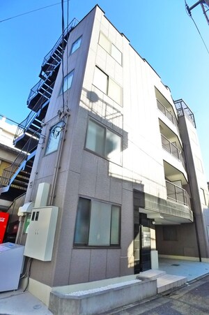 クレセントマンション外観写真