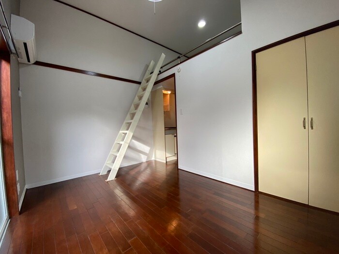 物件内観写真10　(居室)