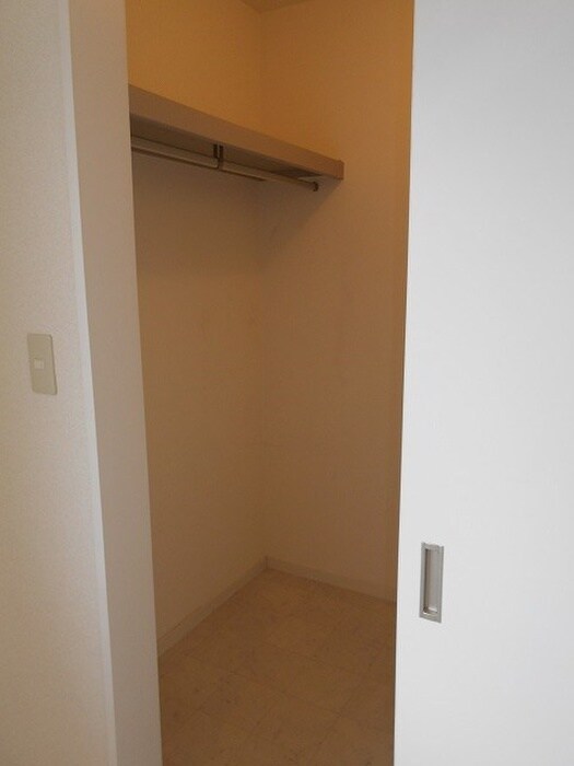 物件内観写真18　(収納)