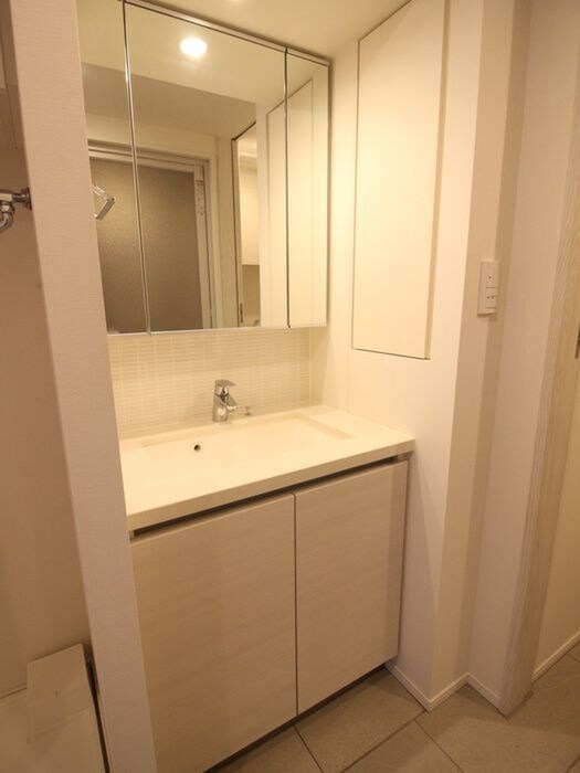 物件内観写真11　(洗面)