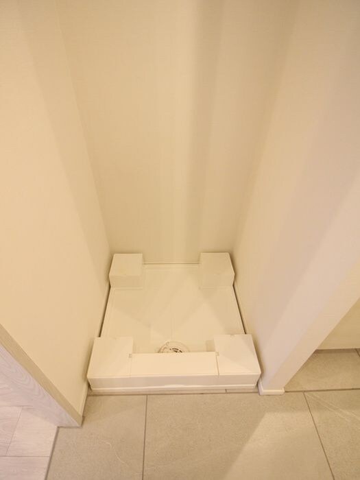 物件内観写真12　(洗濯機置場)