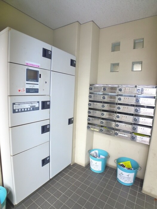 物件外観写真6　(建物設備)