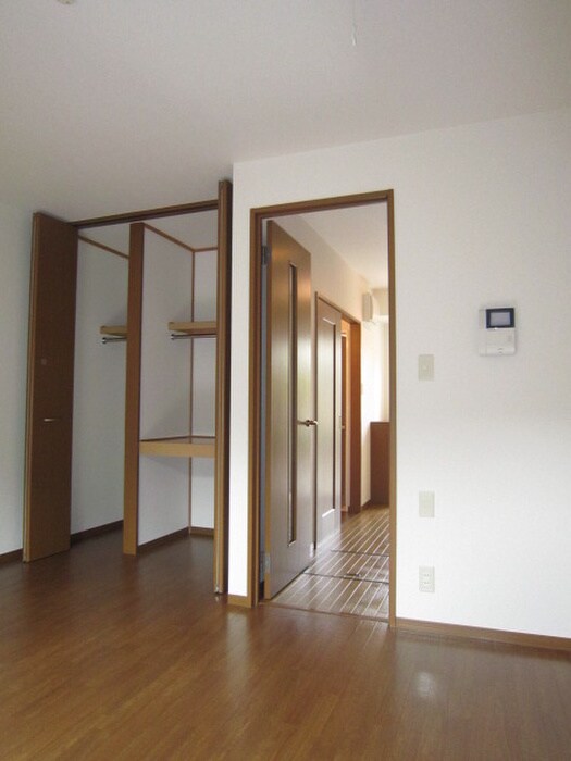 物件内観写真5　(居室)