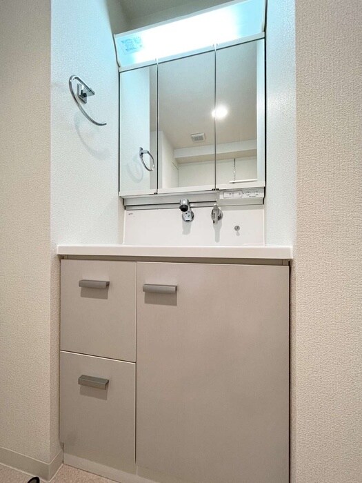 物件内観写真11　(洗面)