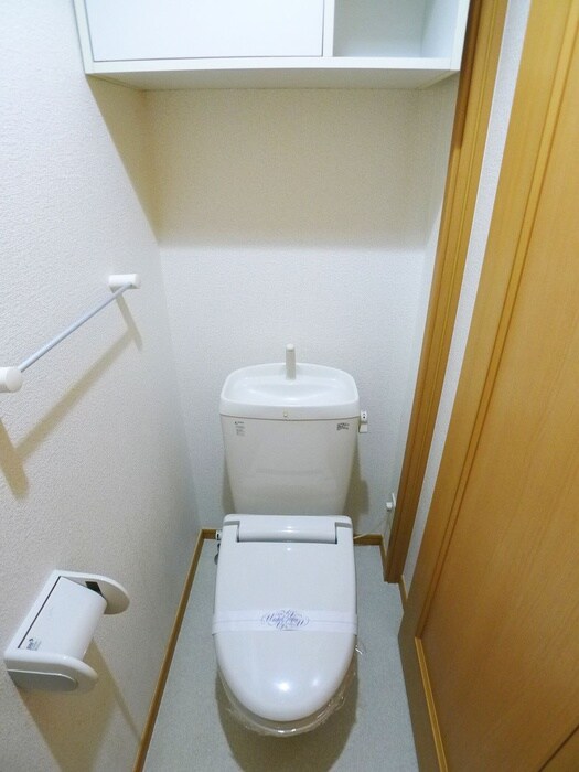 物件内観写真15　(トイレ)