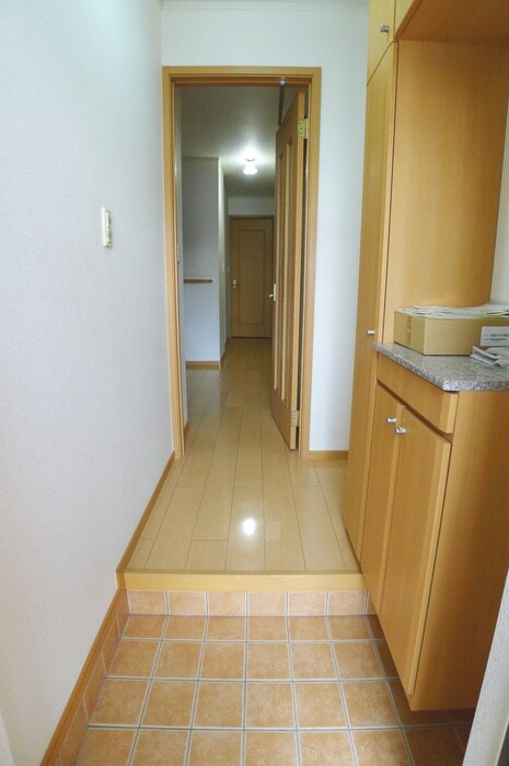 物件内観写真21　(玄関)