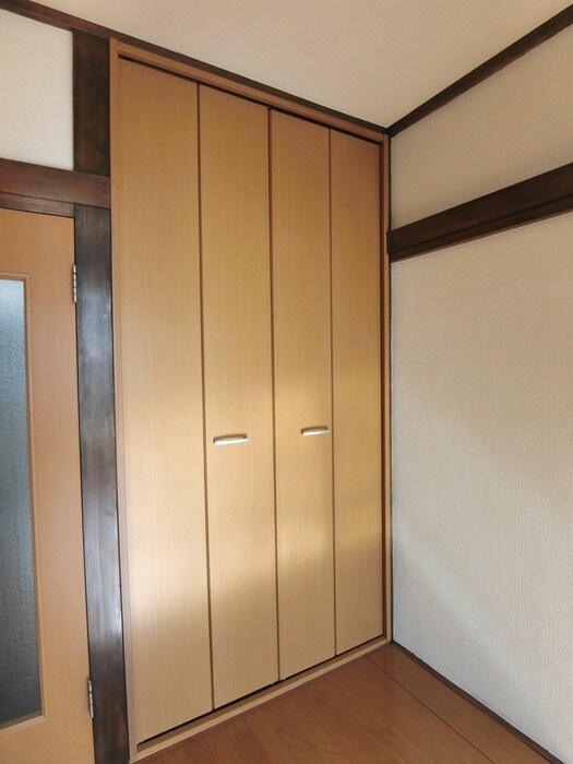 物件内観写真10　(収納)