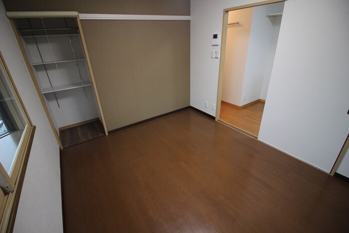 物件内観写真21　(居室)