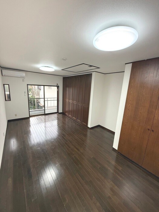 萩山町貸家322の室内からの展望