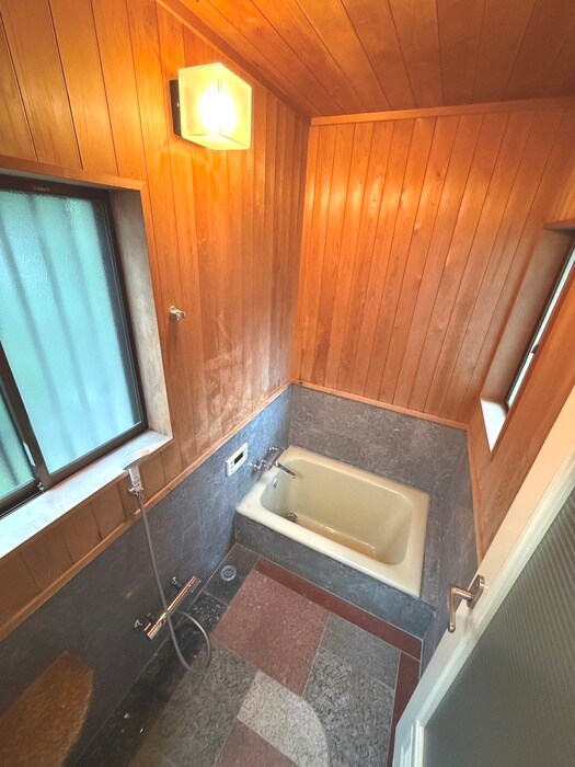 萩山町貸家322のバス