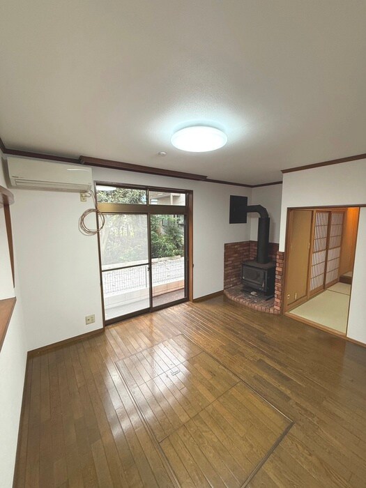 萩山町貸家322の居室