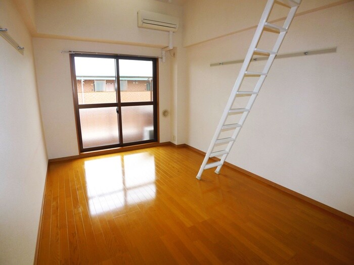 物件内観写真7　(居室)