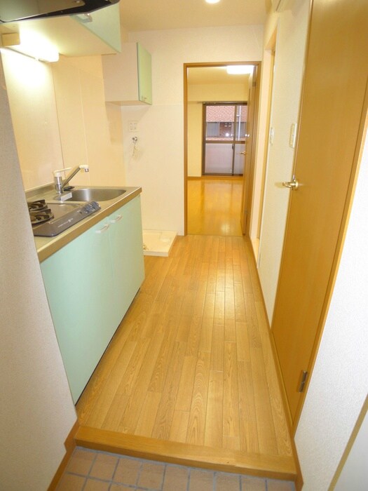 物件内観写真10　(廊下)