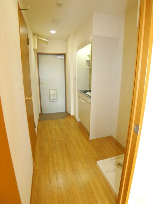 物件内観写真18　(廊下)