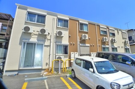 ｻｰｸﾙﾊｳｽ谷在家外観写真