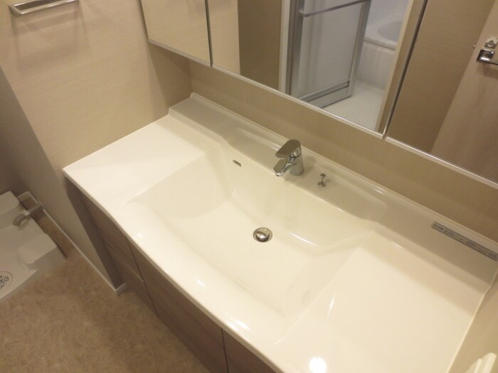 物件内観写真8　(洗面)