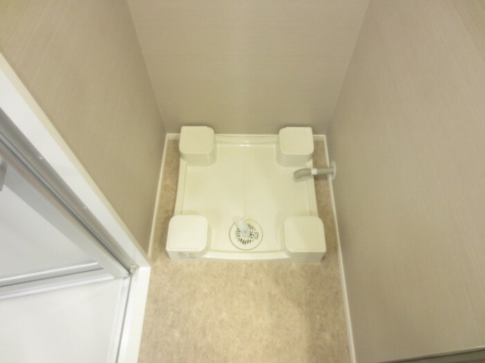 物件内観写真9　(洗濯機置場)
