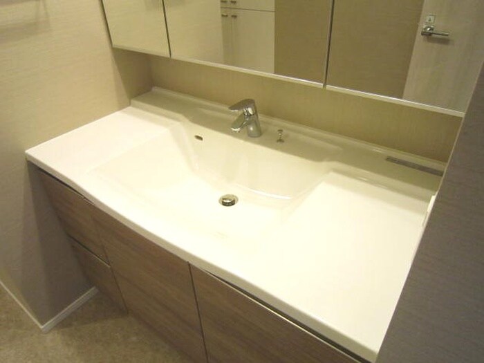 物件内観写真11　(洗面)