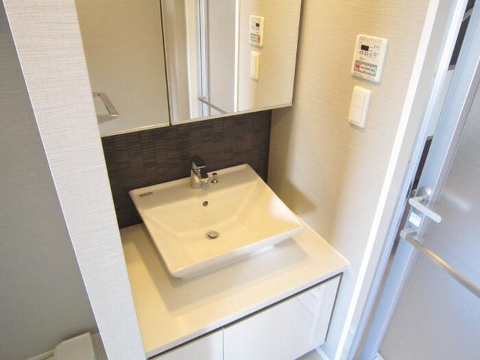 物件内観写真12　(洗面)