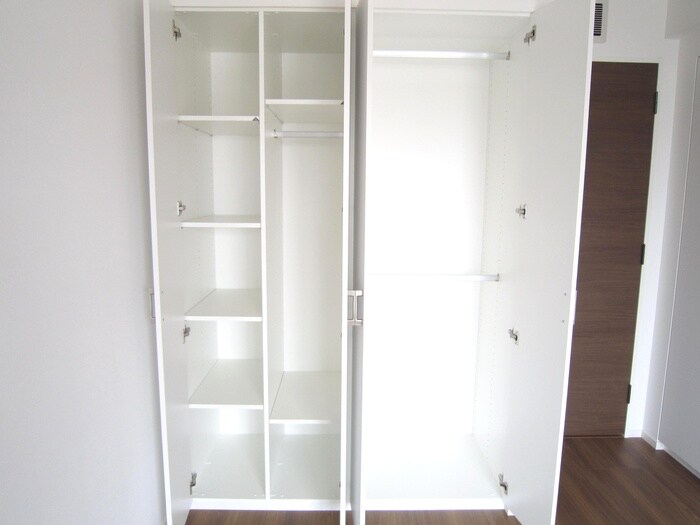 物件内観写真12　(収納)