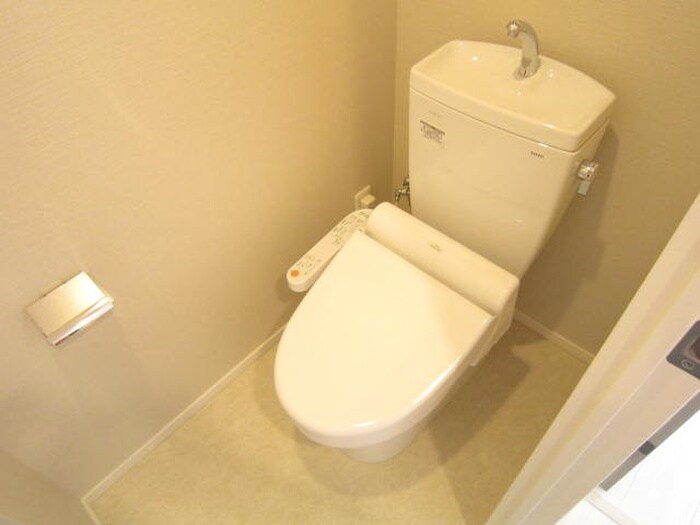 物件内観写真13　(トイレ)