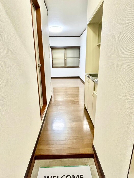 物件内観写真17　(廊下)