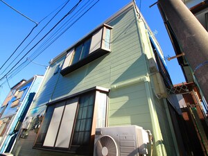 クロ－バ－フラット ２外観写真