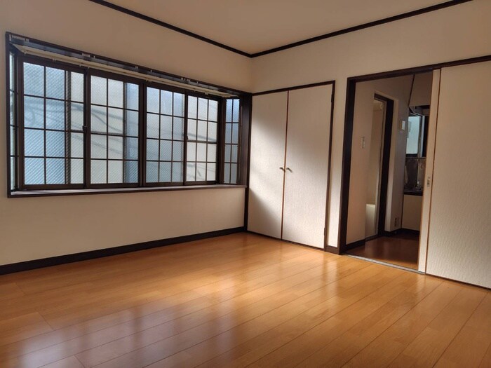 物件内観写真10　(居室)